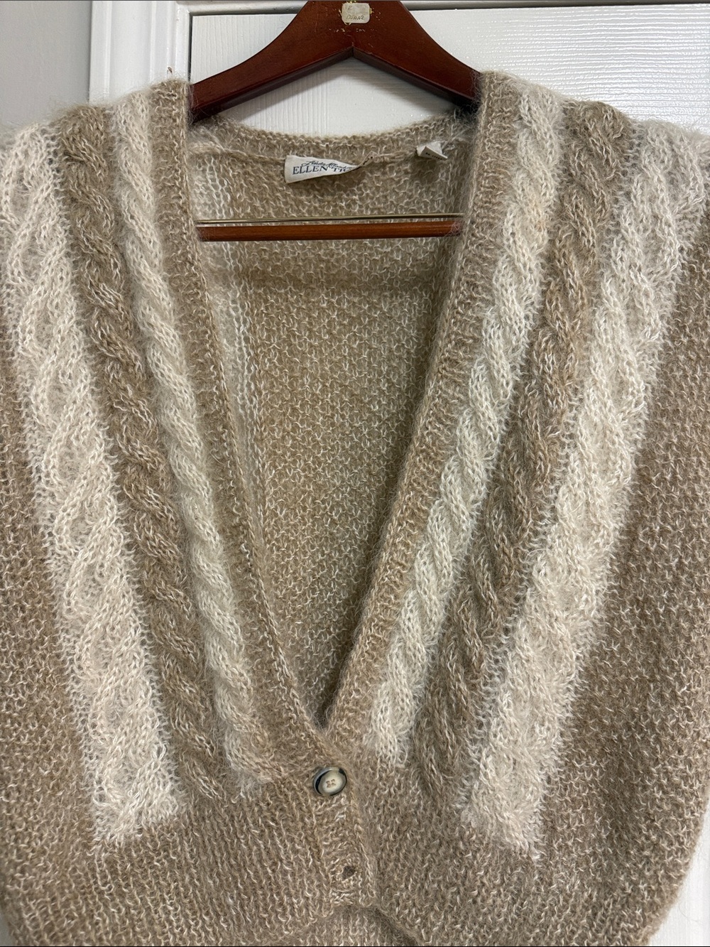 Ellen Tracy Beige & Cream Cable-Trim V-Neck Sweater Vest - Picture 4 of 15